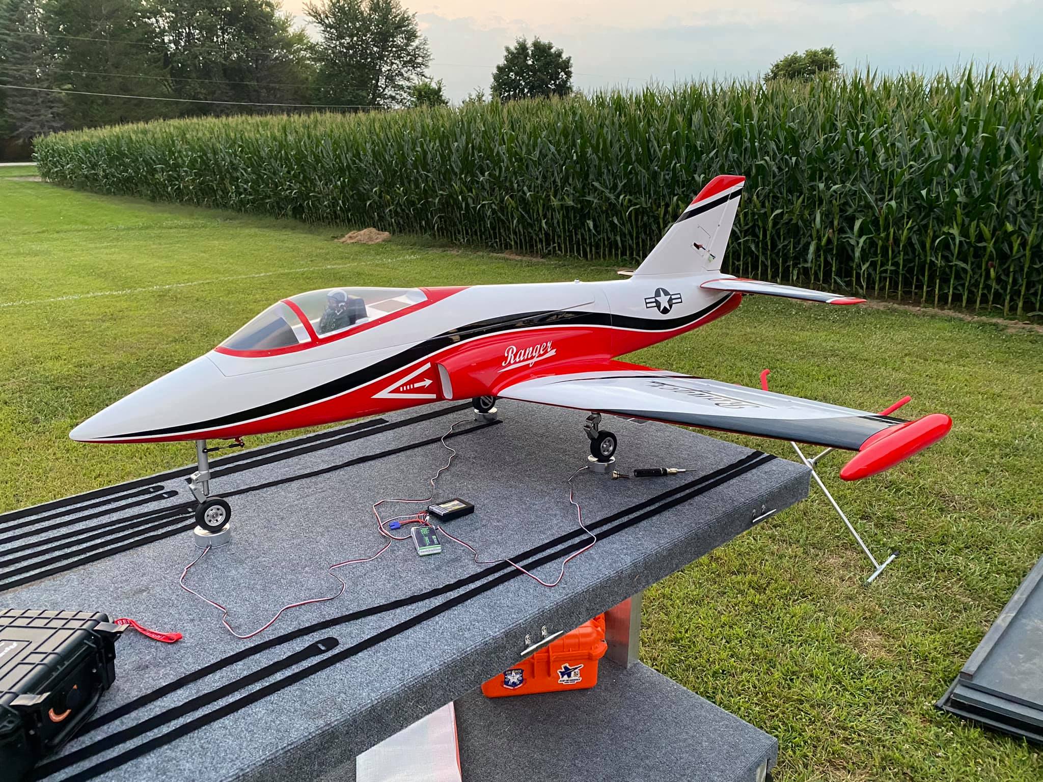 Boomerang Ranger Sport Jet - Canada Snowbirds | Boomerang RC Jets